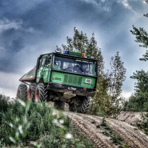 Teampaket Tatra 813 und URAL selbst fahren + je 1 MF
