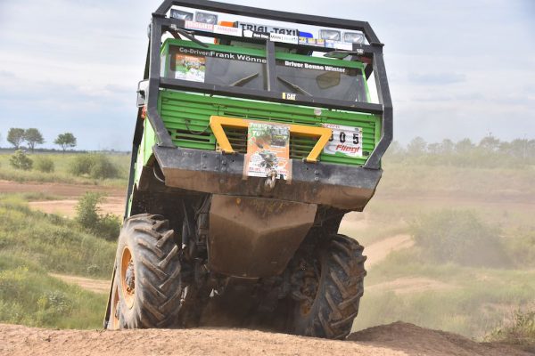 Teampaket Tatra 813 und Hummer H1 selbst fahren + je 1 MF – Bild 4